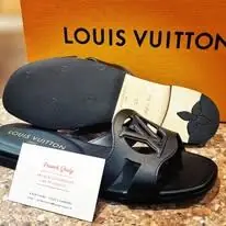 Mules noires ajourées avec semelle neuve